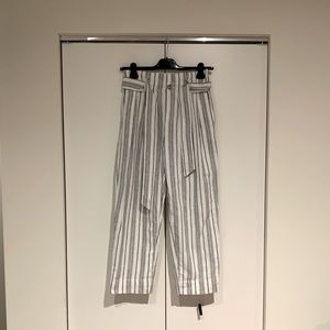 Madewell blue and white linen/cotton blend stripe pants. Size 6.